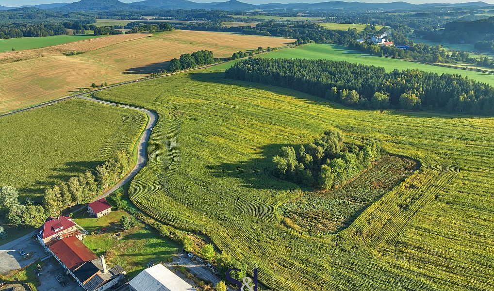 Prodej komerčního pozemku 13 896 m², Brniště – náhled fotky 4