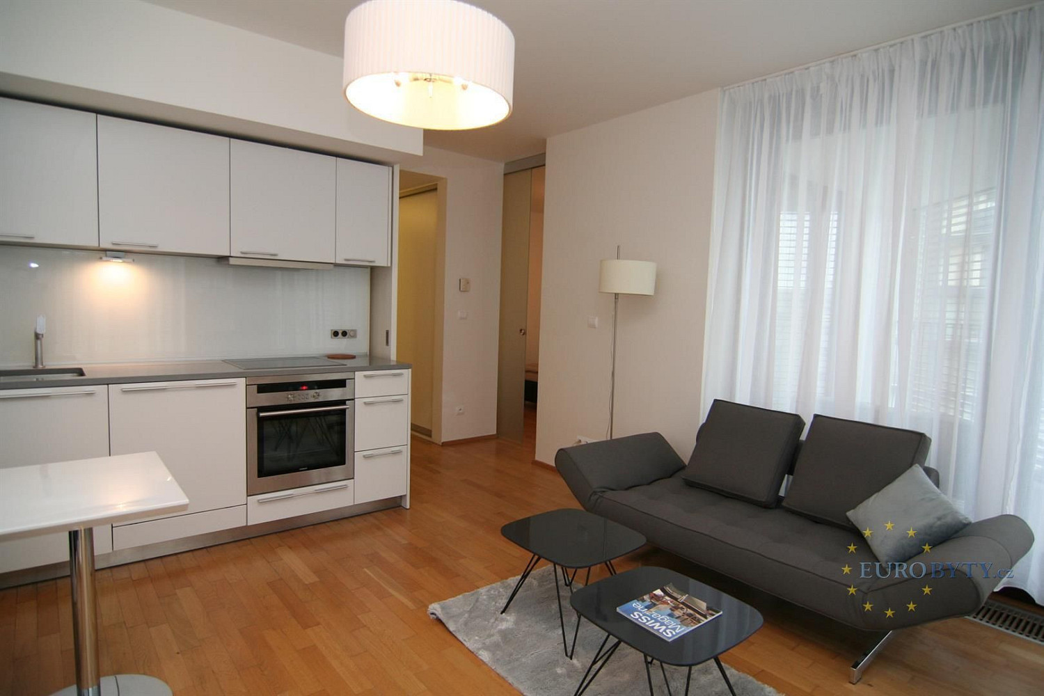 Pronájem bytu 2+kk 70 m² – fotografie 2