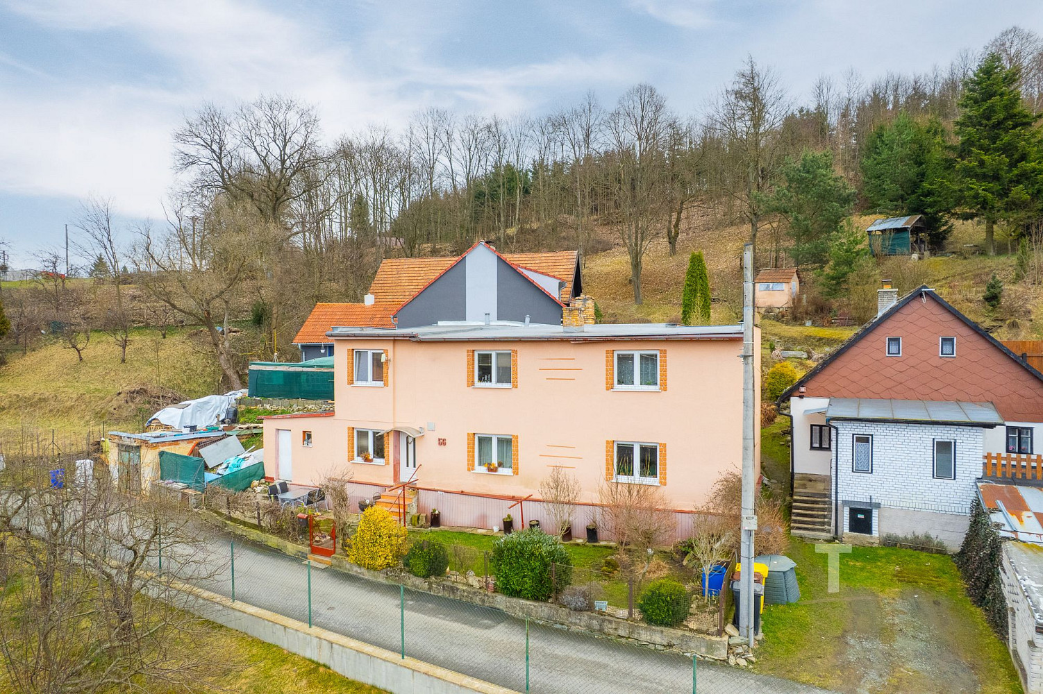 Prodej domu 220 m² s pozemkem 229 m²