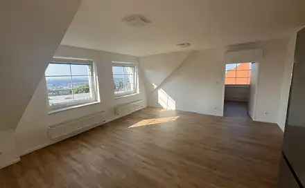 Pronájem bytu 3+kk 93 m²