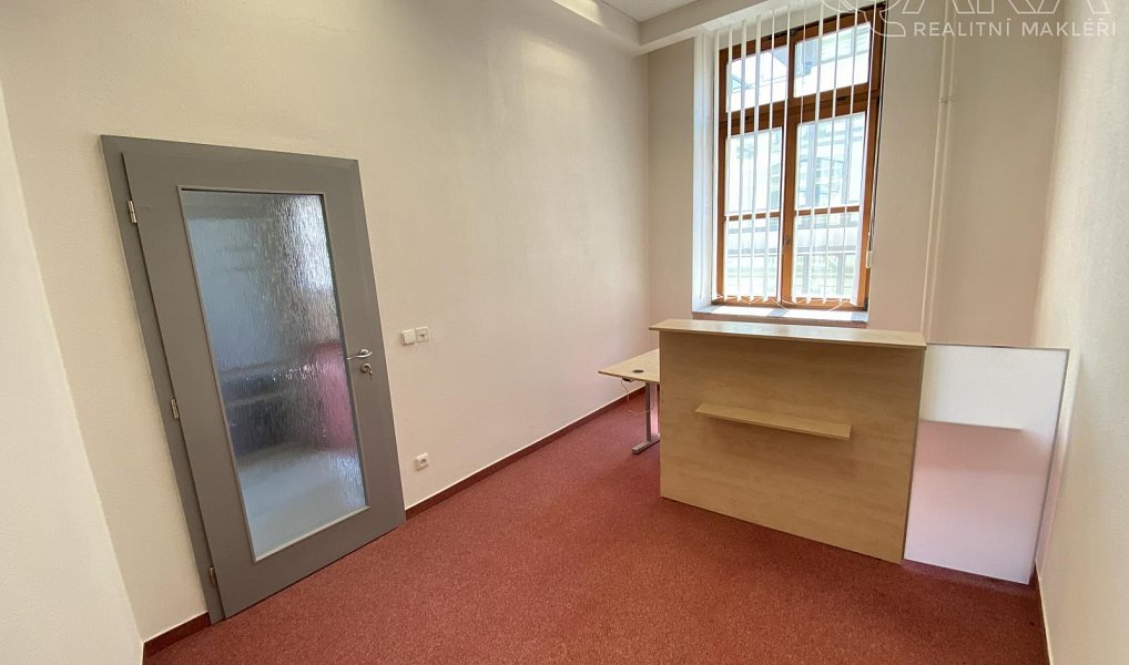 Pronájem kanceláře 15 m², Vyškov – náhled fotky 2