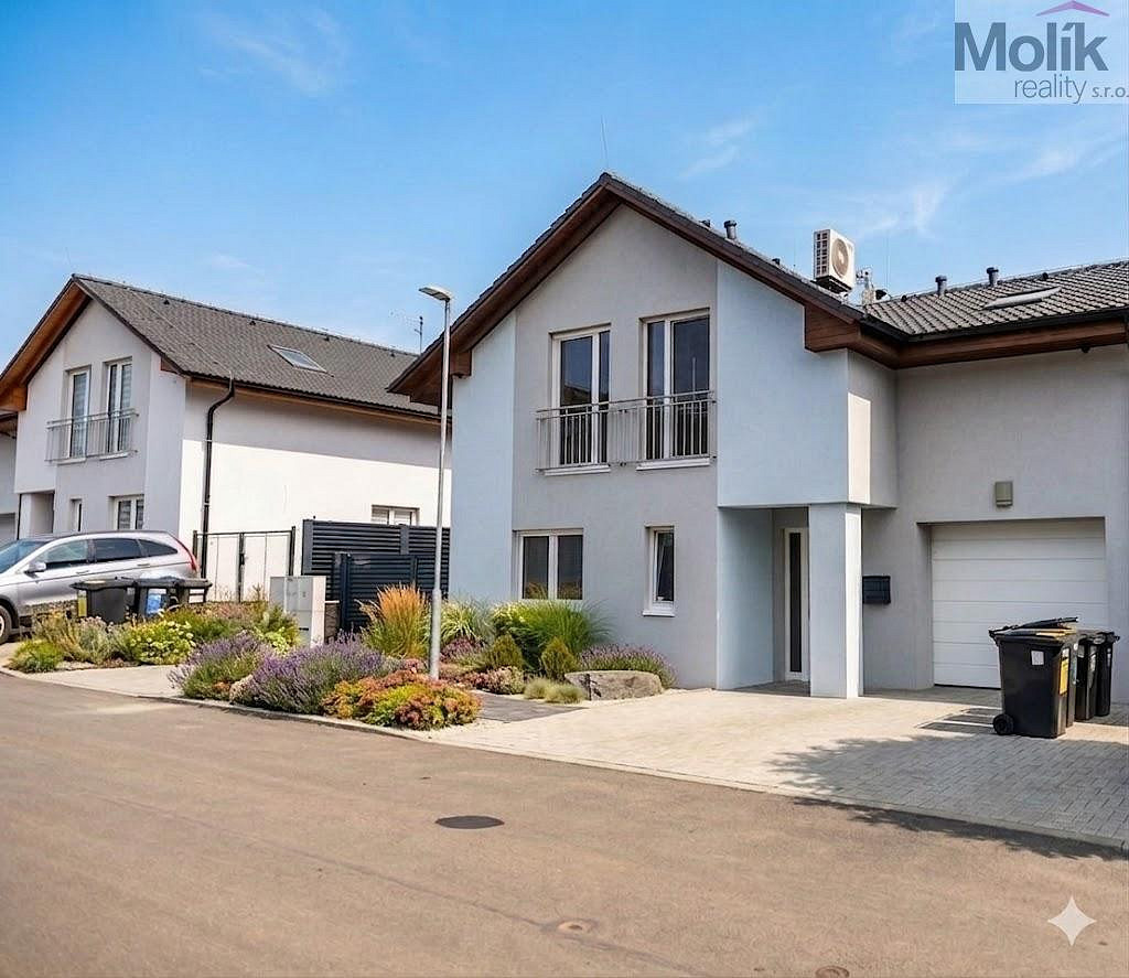 Prodej domu 153 m² s pozemkem 387 m²