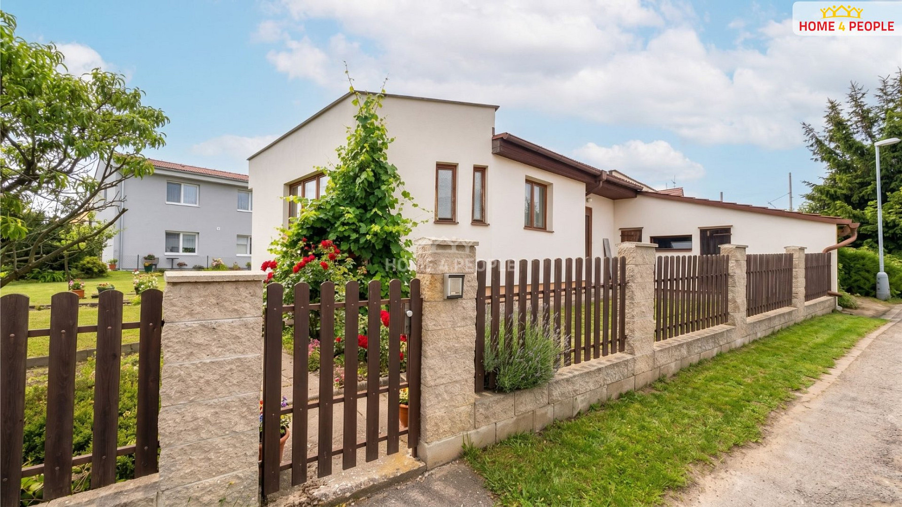 Pronájem domu 118 m² s pozemkem 452 m²