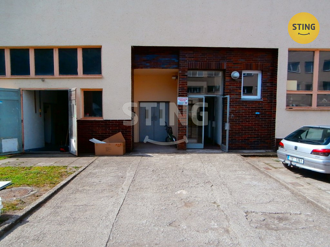 Pronájem výrobních prostor 385 m² – fotografie 4