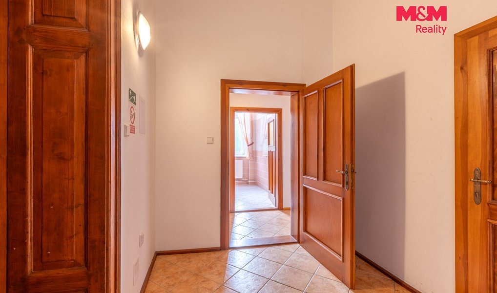 Prodej ubytovacího objektu 750 m², Úštěk – náhled fotky 26