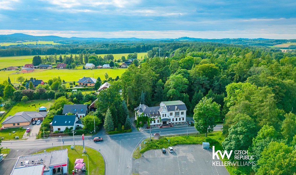 Prodej ubytovacího objektu 1 601 m², Rumburk – náhled fotky 14
