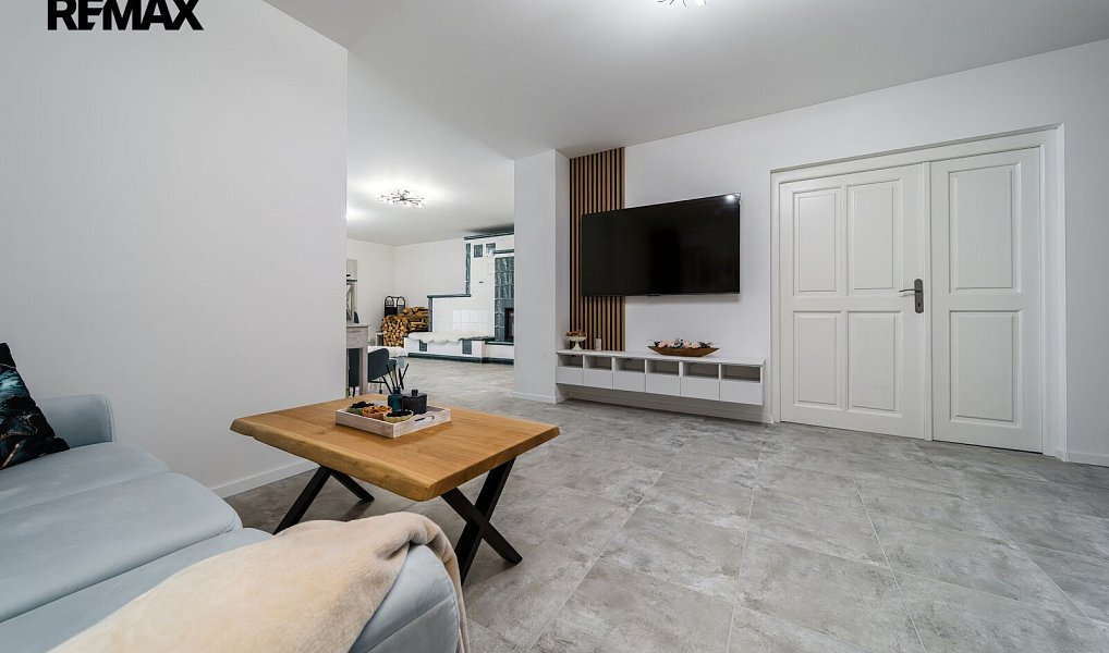 Prodej domu 428 m² s pozemkem 891 m², Chvalatice – náhled fotky 12