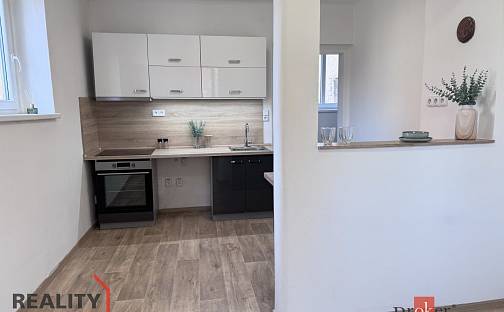 Prodej bytu 2+kk 40 m², Jungmannova, Králův Dvůr, okres Beroun