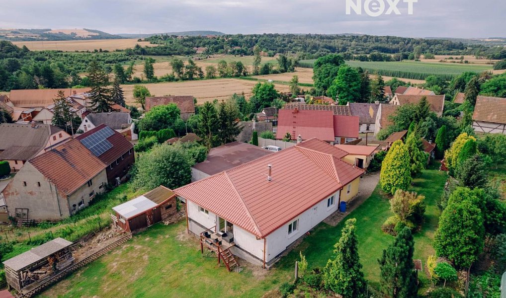 Prodej domu 258 m² s pozemkem 1 924 m², Holedeč – náhled fotky 17