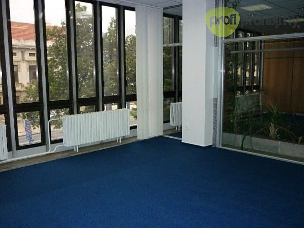 Pronájem kanceláře 20 m² – fotografie 2
