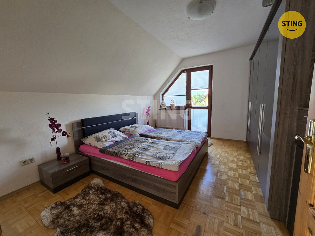 Pronájem domu 170 m² s pozemkem 878 m² – fotografie 5