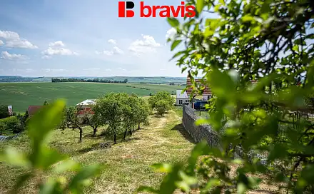 Prodej stavebního pozemku 1 323 m², Viničné Šumice, okres Brno-venkov
