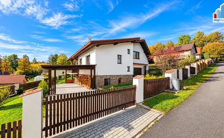 Prodej domu 350 m² s pozemkem 800 m², Chanovice, okres Klatovy