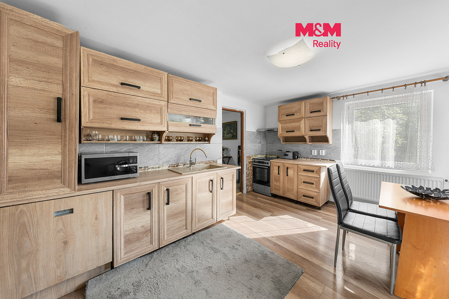 Prodej domu 240 m² s pozemkem 964 m²