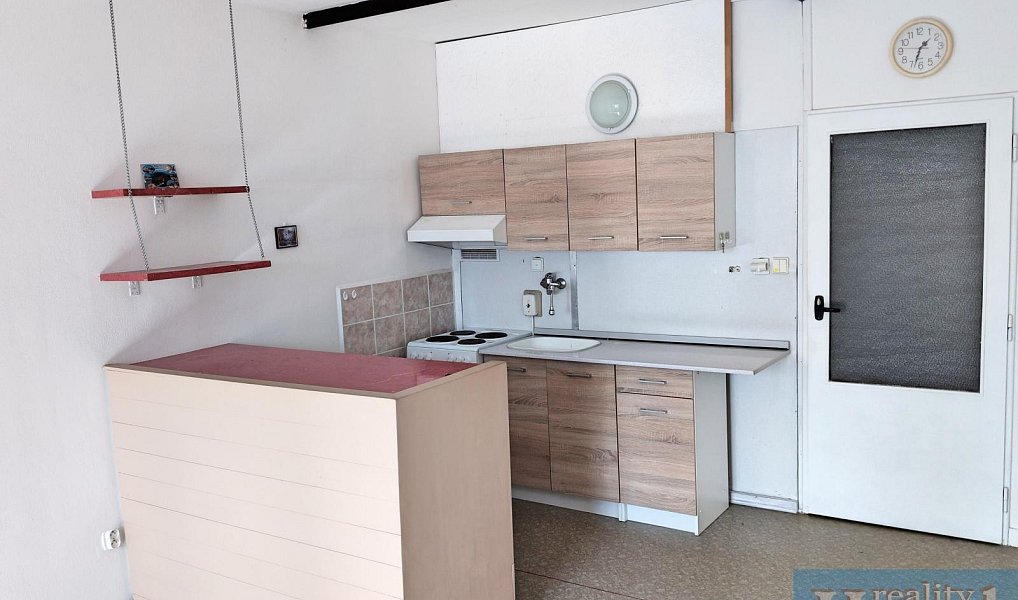 Prodej bytu 1+kk 28 m², Pacov – náhled fotky 2