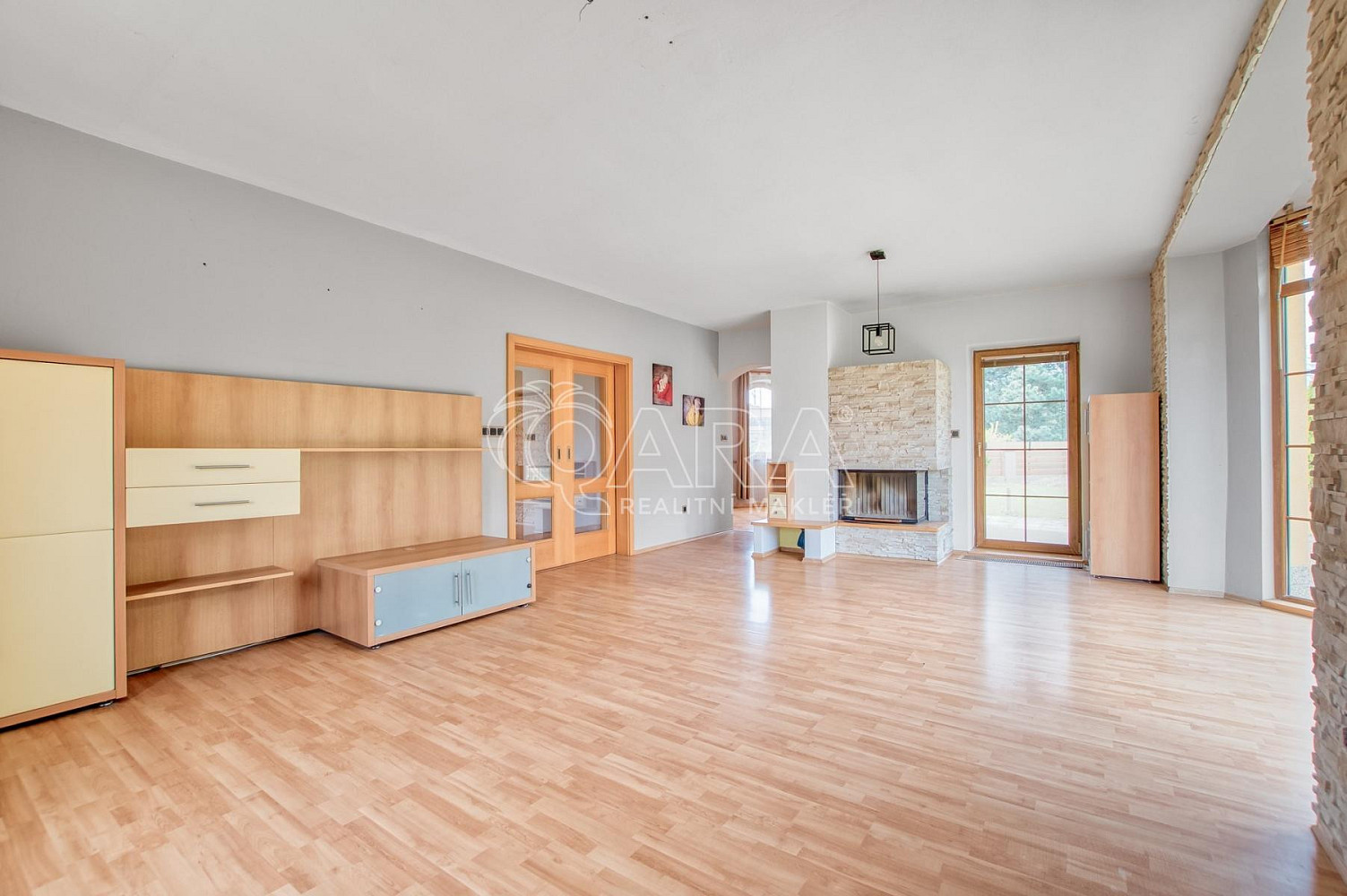 Prodej domu 233 m² s pozemkem 885 m² — photo 3
