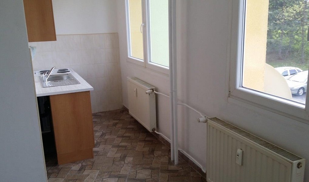Pronájem bytu 1+1 27 m², Most – náhled fotky 2