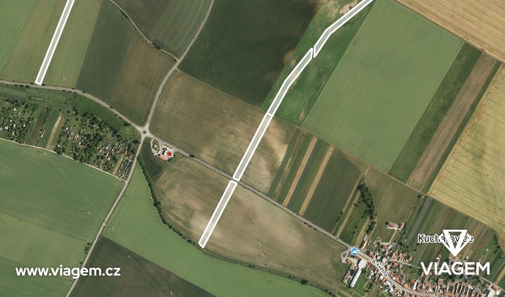 Prodej pole 2 403 m², Kuchařovice – náhled fotky 2