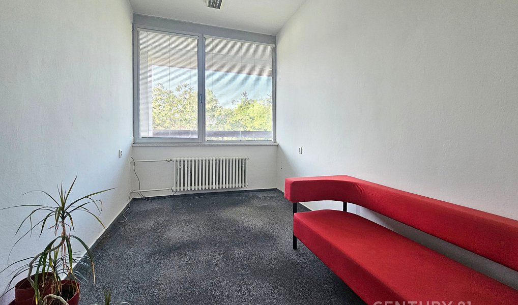 Pronájem kanceláře 59 m², Zlín – náhled fotky 7