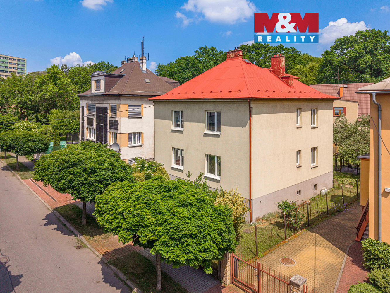 Prodej domu 220 m² s pozemkem 636 m²
