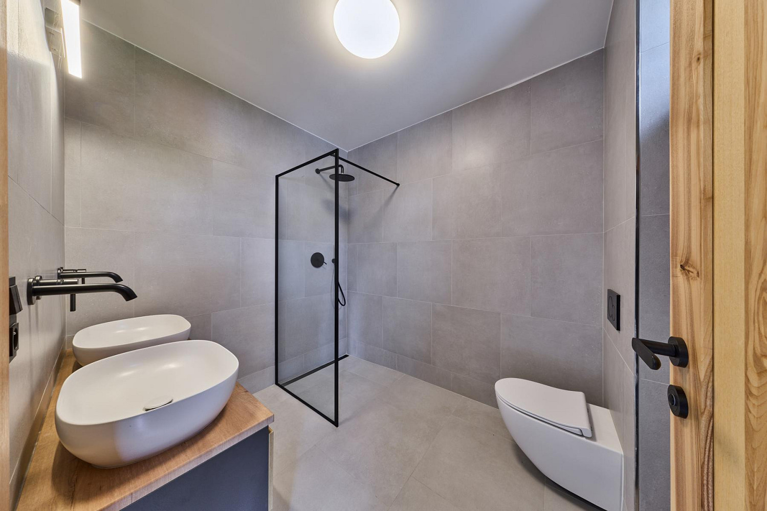Prodej domu 140 m² s pozemkem 369 m² – fotografie 2