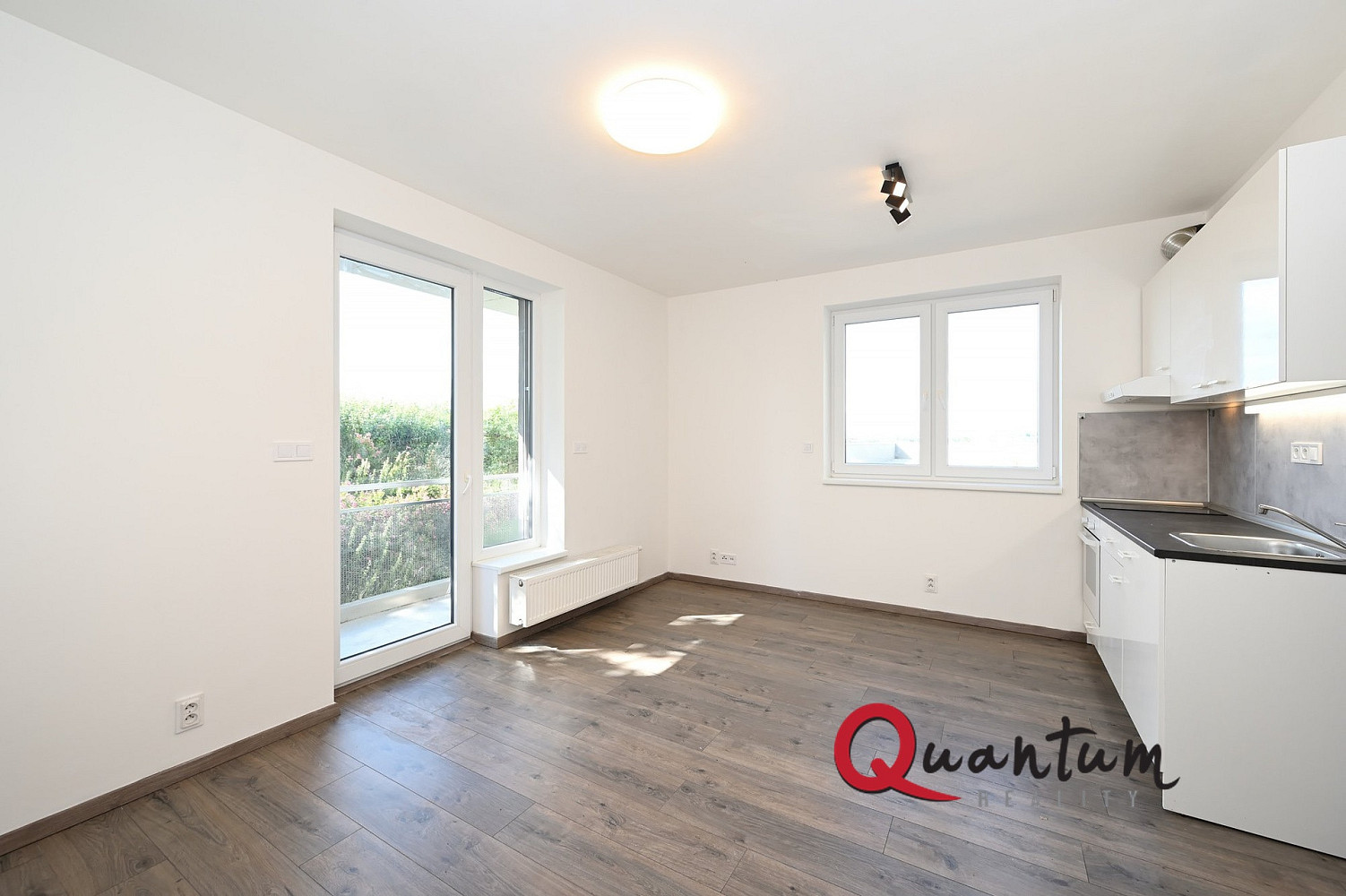 Pronájem bytu 1+kk 25 m² — photo 2