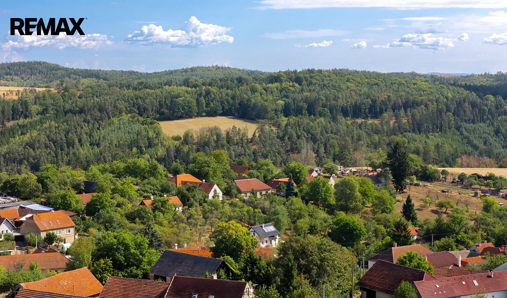 Prodej stavebního pozemku 692 m², Přibyslavice – náhled fotky 2