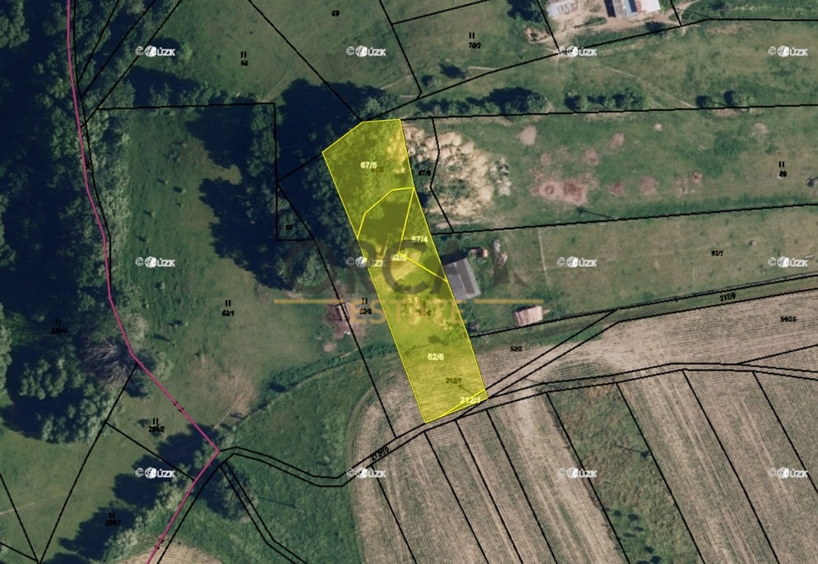 Prodej pole 3 687 m²