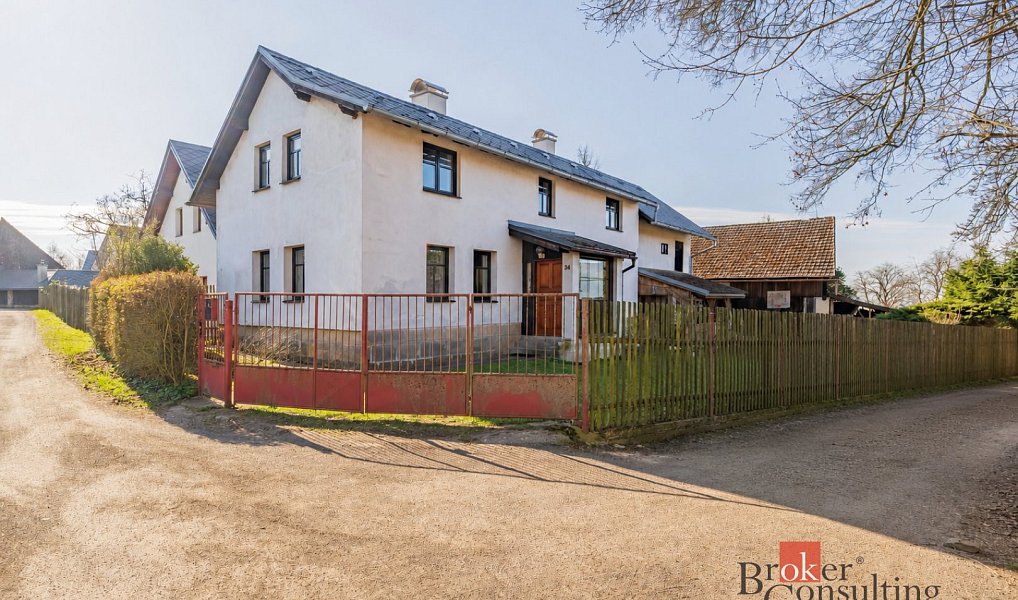 Prodej domu 165 m² s pozemkem 1 016 m², Boseň – náhled fotky 2