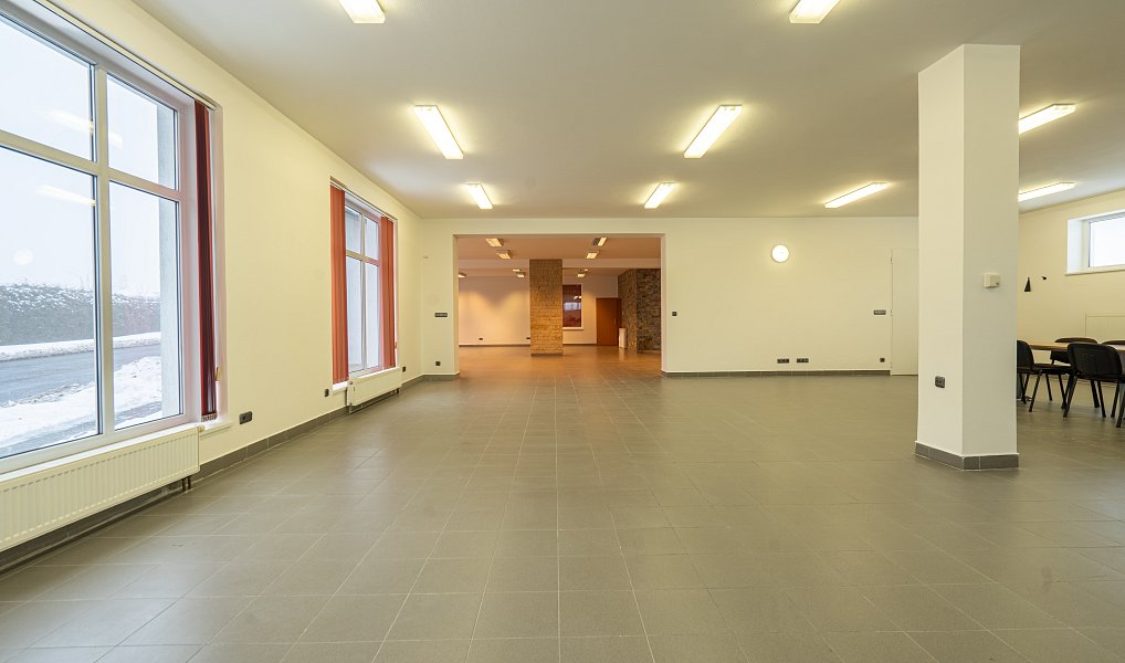 Pronájem obchodních prostor 299 m², Jičín – náhled fotky 6