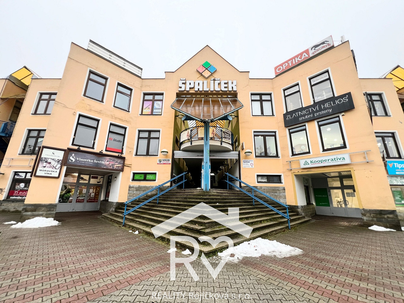 Pronájem obchodních prostor 57 m² — photo 3
