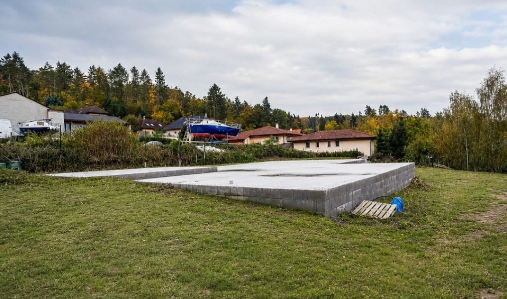 Prodej stavebního pozemku 1 387 m², Psáry – náhled fotky 2