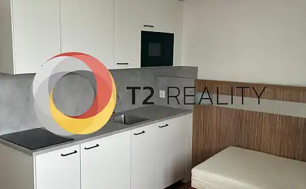 Prodej bytu atypického 24 m², Suchdolské náměstí, Praha 6 - Suchdol