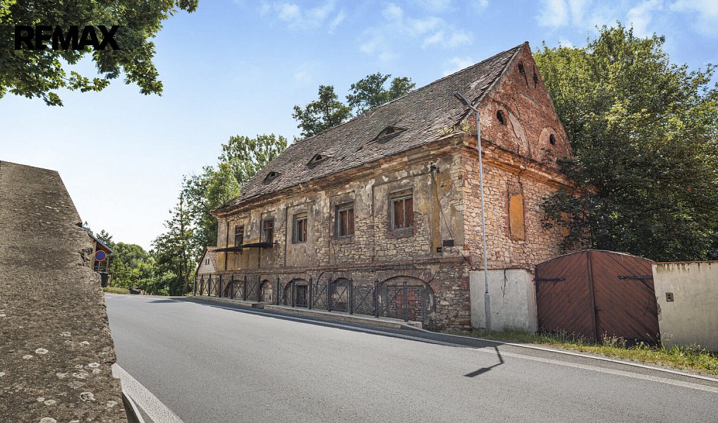 Prodej domu 360 m² s pozemkem 410 m², Liběchov – náhled fotky 6