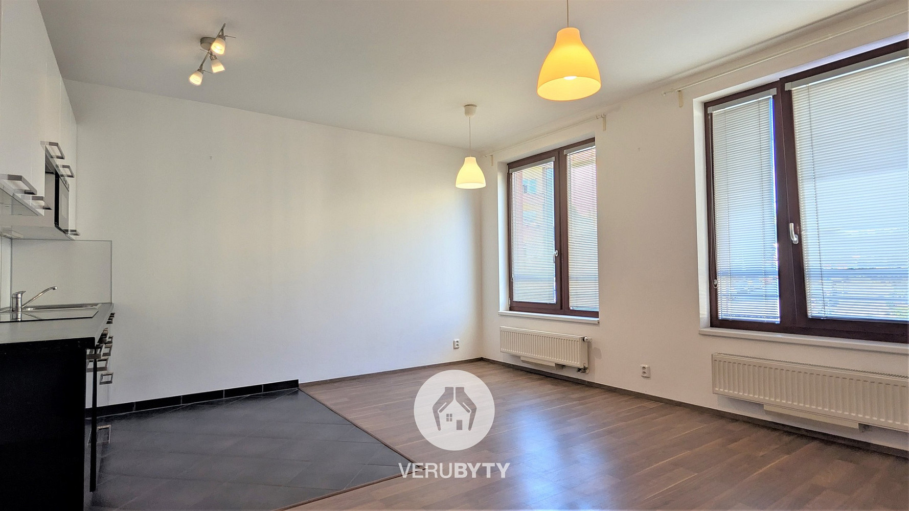 Pronájem bytu 1+kk 34 m² – fotografie 3