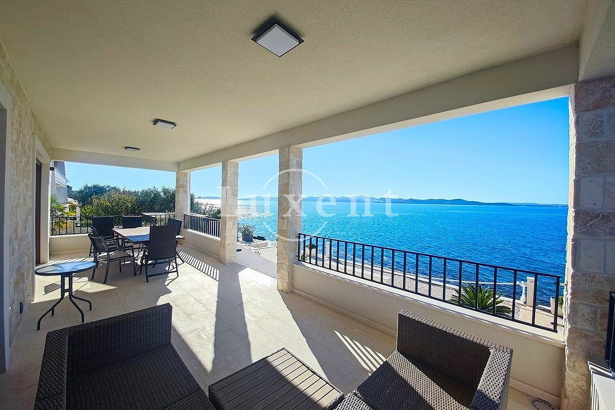 Prodej domu 446 m² s pozemkem 700 m²
