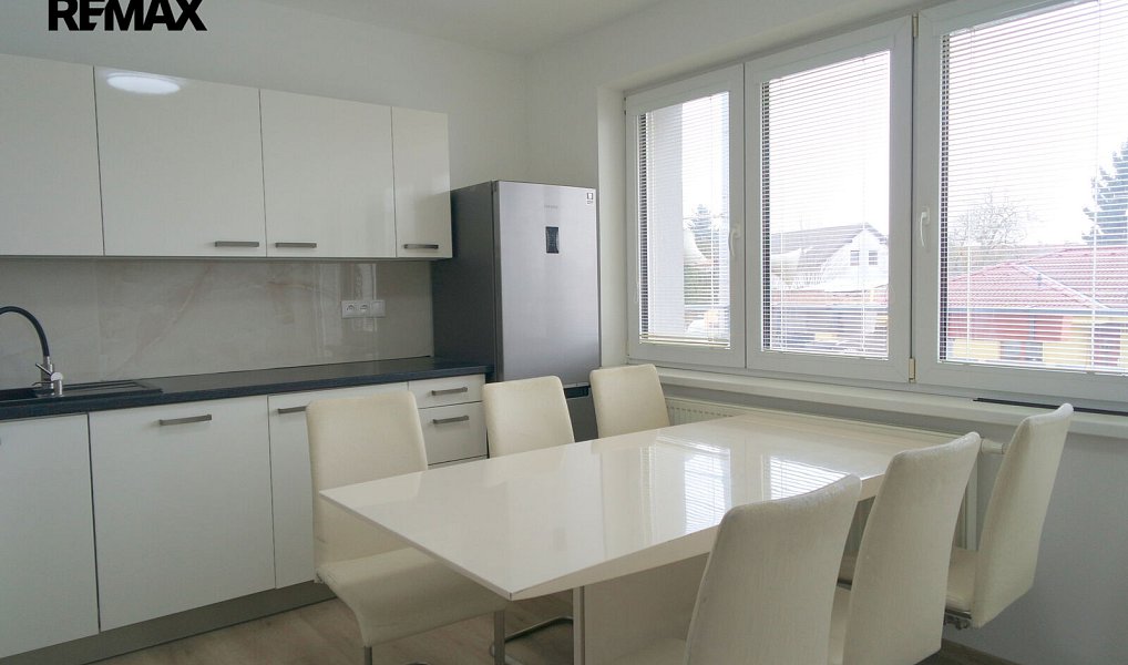 Pronájem bytu 2+1, 56 m², Praha-východ, Nehvizdy