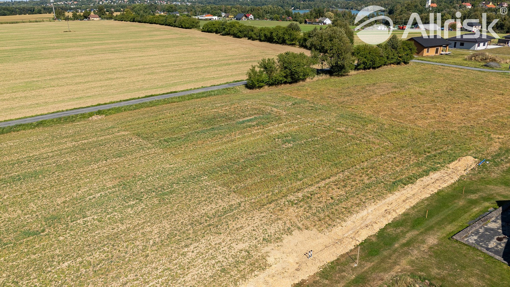 Prodej stavebního pozemku 1 500 m² – fotografie 4