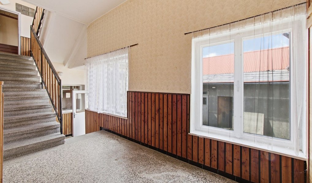 Prodej domu 195 m² s pozemkem 708 m², Kotvrdovice – náhled fotky 9