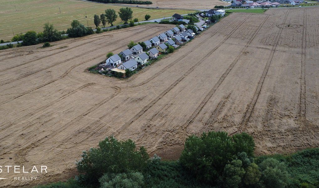 Prodej pozemku 13 631 m², Milovice – náhled fotky 5