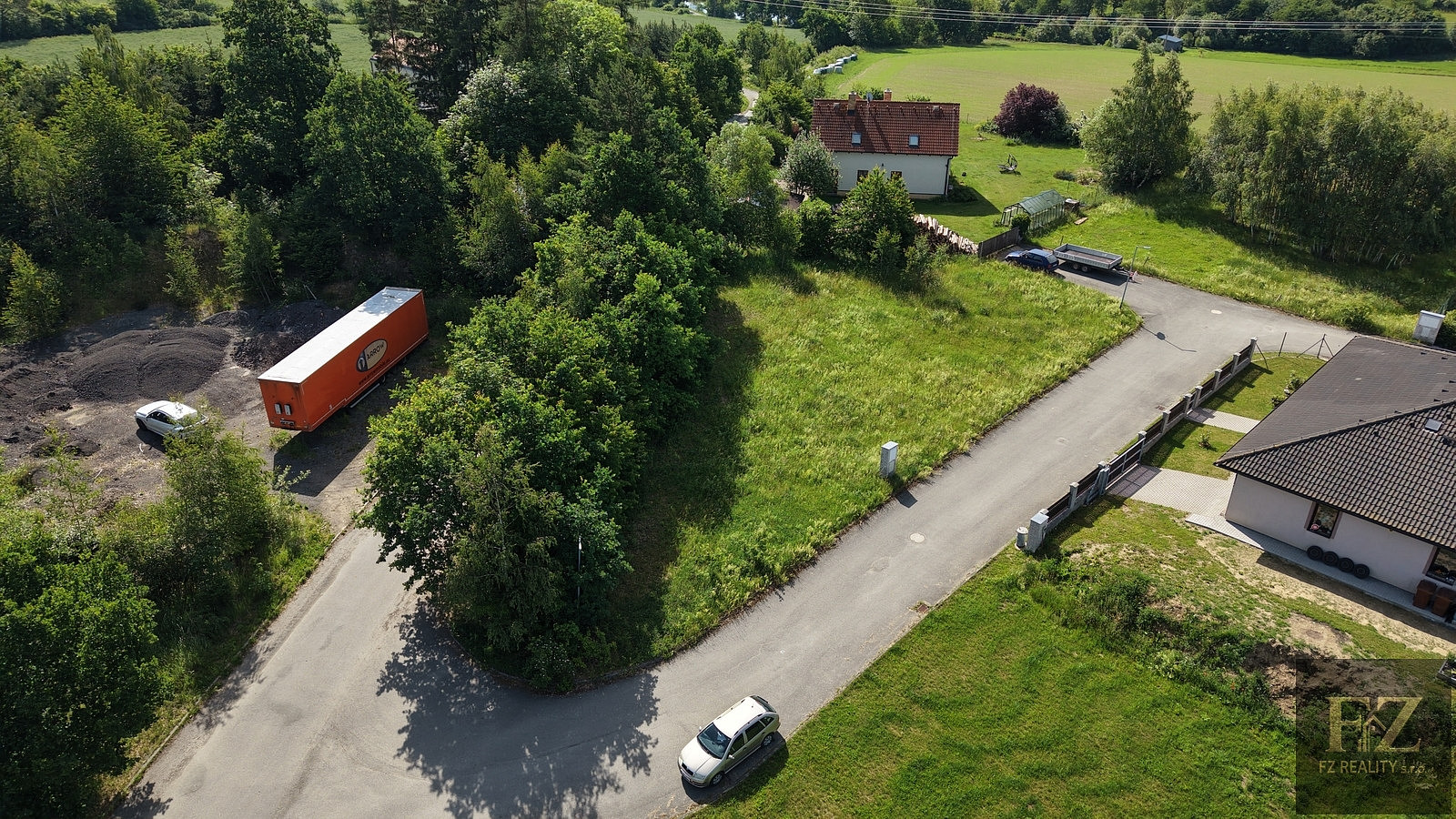 Prodej stavebního pozemku 903 m² – fotografie 4
