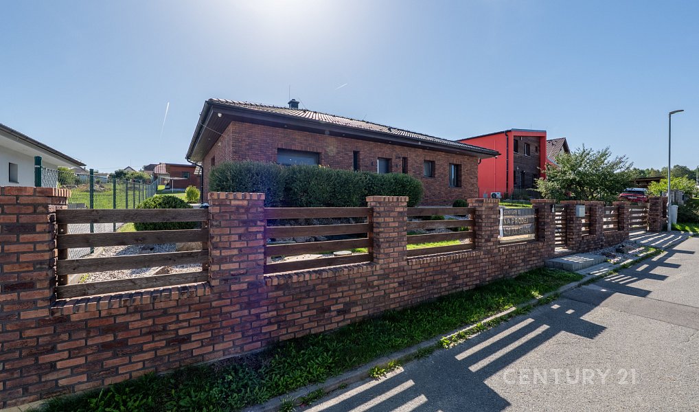 Prodej domu 112 m² s pozemkem 877 m², Litohlavy – náhled fotky 4