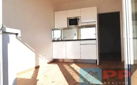 Pronájem bytu 1+kk 23 m²