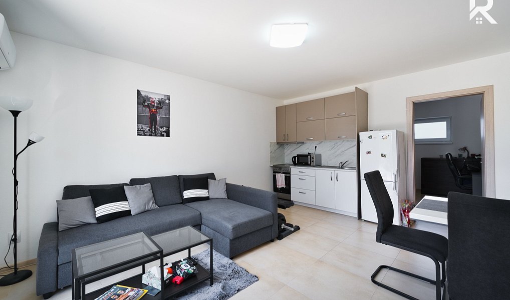 Prodej ubytovacího objektu 617 m², Drnholec – náhled fotky 12