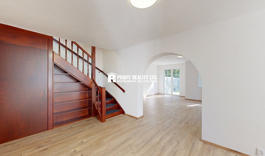 Prodej domu 213 m² s pozemkem 316 m², Praha – náhled fotky 9