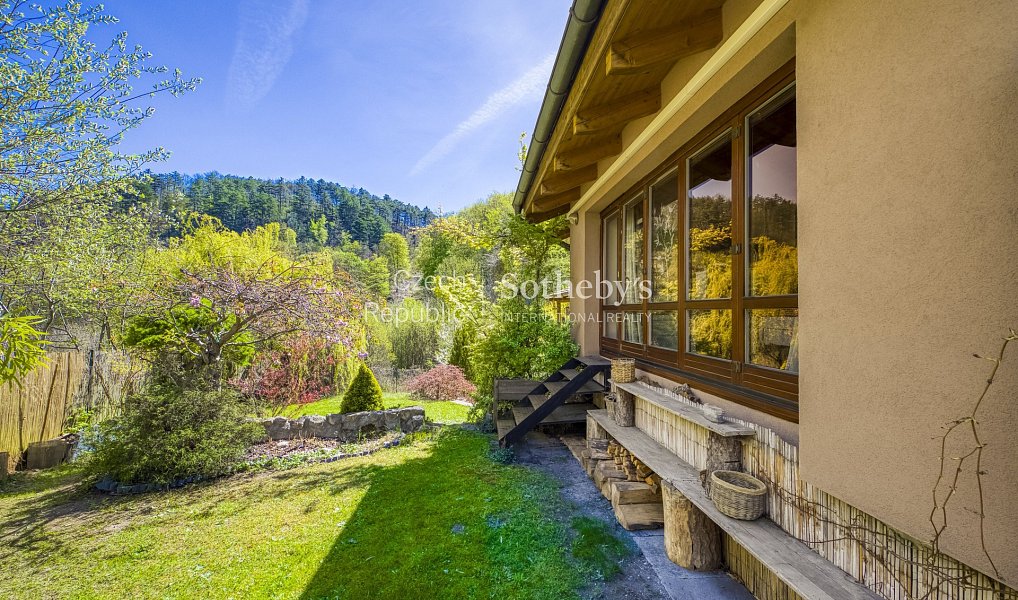 Prodej domu 422 m² s pozemkem 3 263 m², Beroun – náhled fotky 24