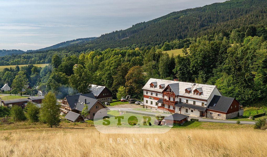 Prodej chaty/chalupy 1 407 m² s pozemkem 5 009 m², Staré Město – náhled fotky 10