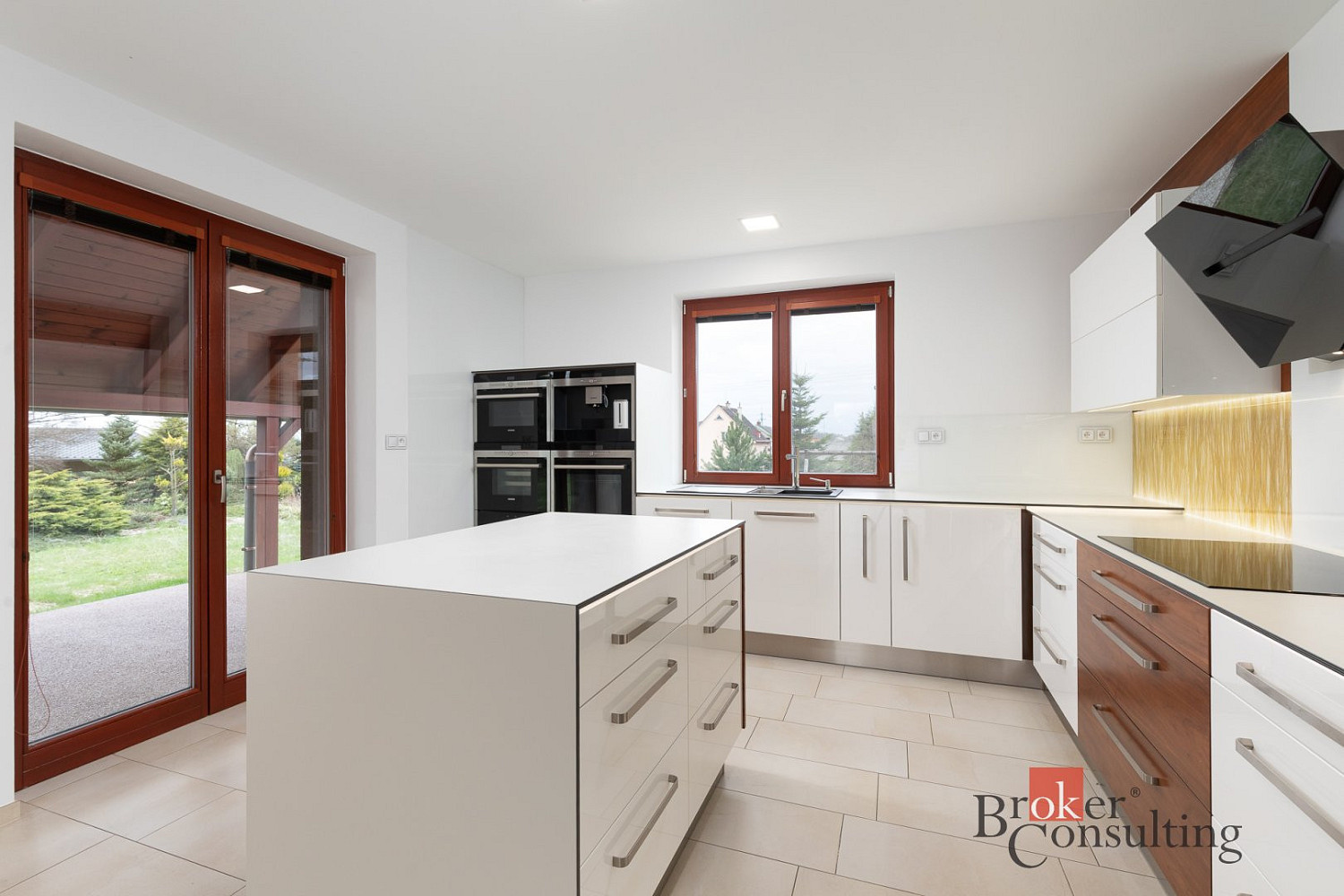 Prodej domu 295 m² s pozemkem 2 107 m² – fotografie 4
