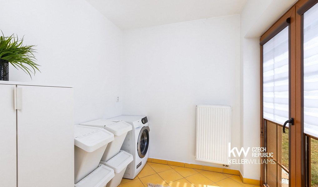 Prodej domu 203 m² s pozemkem 1 141 m², Říčany – náhled fotky 16