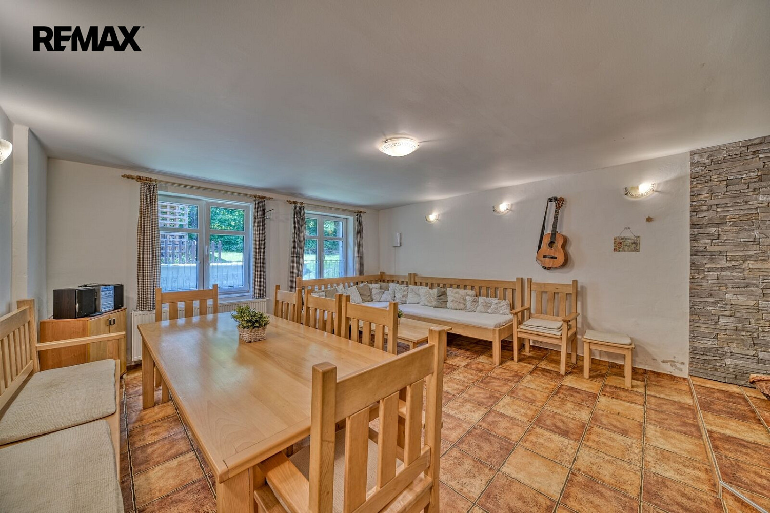 Prodej domu 215 m² s pozemkem 987 m² – fotografie 4